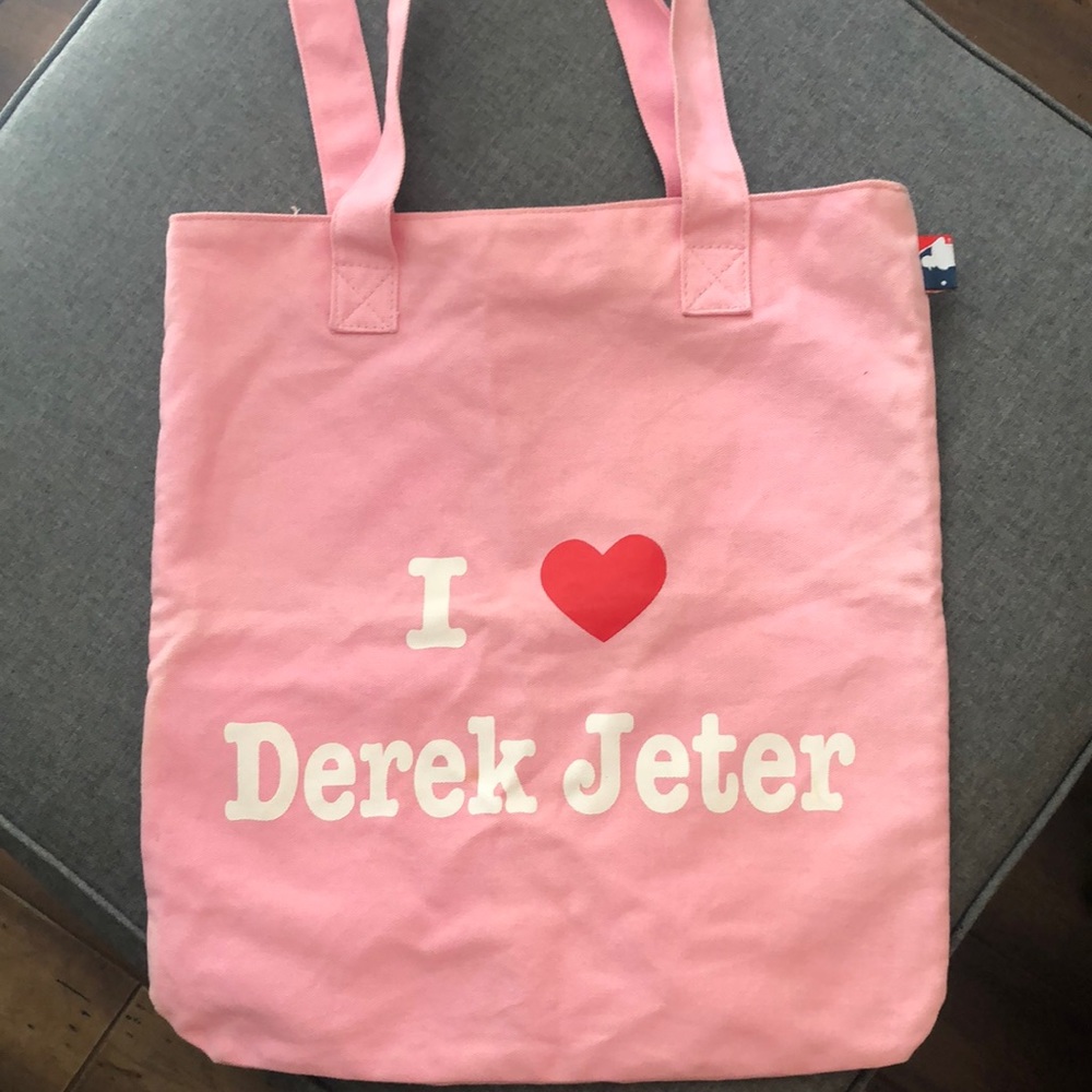 I ❤️ Derek Jeter tote bag
